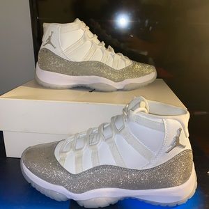 Jordan 11 silver